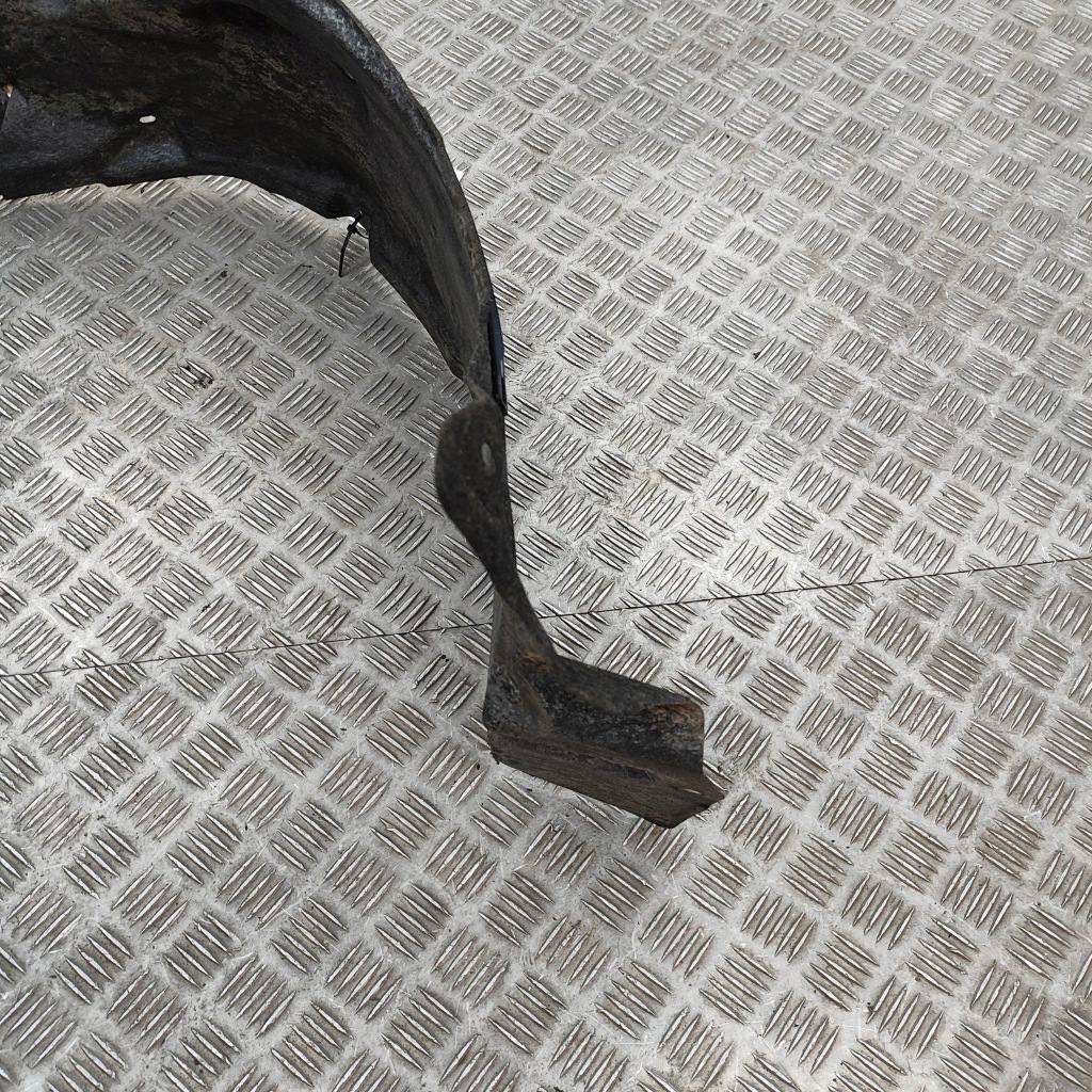 Lexus ux 2022 правая сторона подкрылок передние Недорого