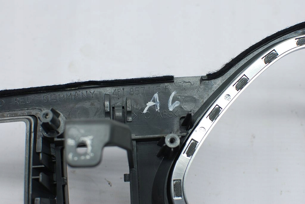 фото №10, Рамка dekor спідометра радіо консолі срібляста 4f1857115f audi a6 c6 avant