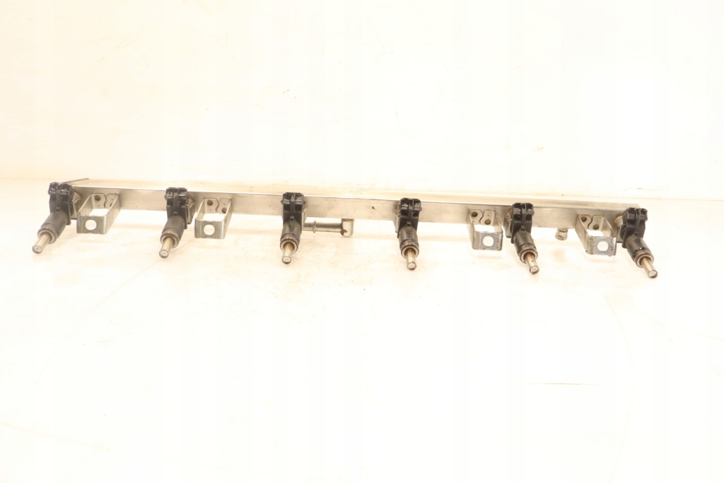 фото №1, Молдинг упорскування bmw 3 325i e91