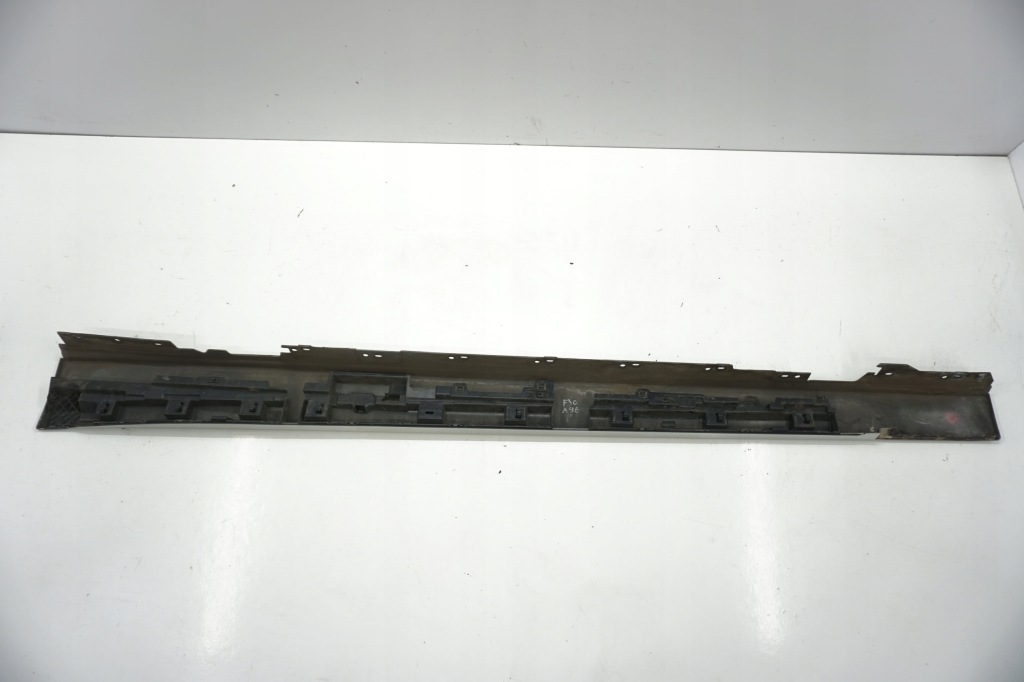 фото №4, Bmw f30 f31 молдинг поріг права