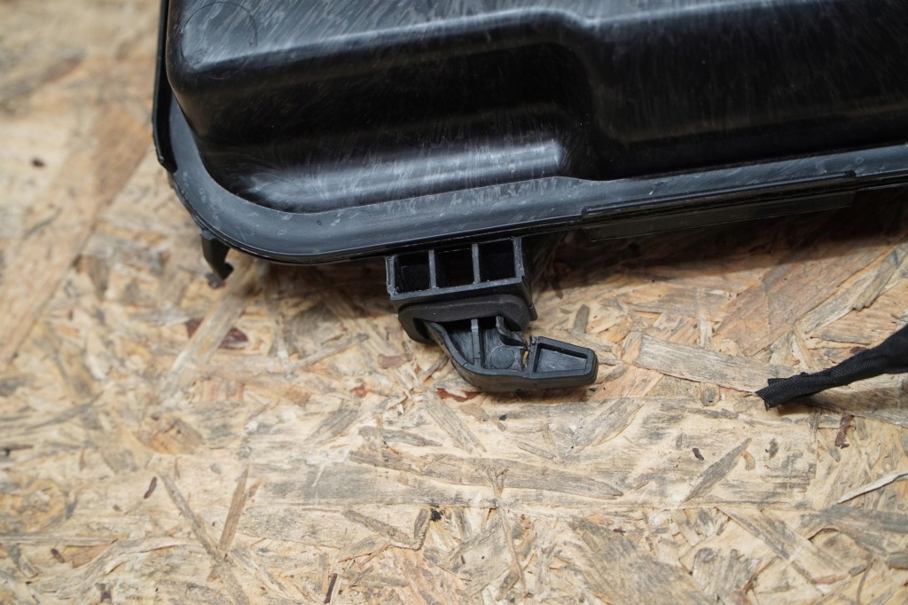 фото №9, Бачок омивача 7011096 помпа bmw 5 g60 12tyśkm оригінал 23-