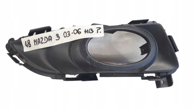 фото №1, Mazda 3 hb решітка бампера права перед