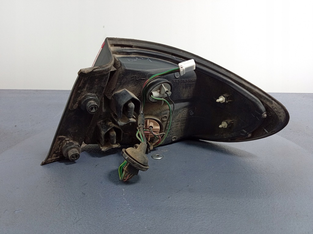 фото №3, Mazda xedos 9 lift лампа задня ліва зовнішня