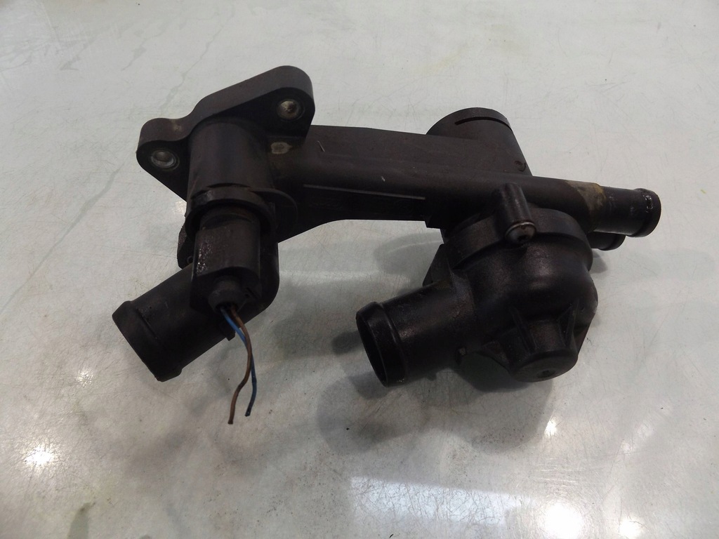 фото №1, Ibiza iii 1,2 12v корпус термостата