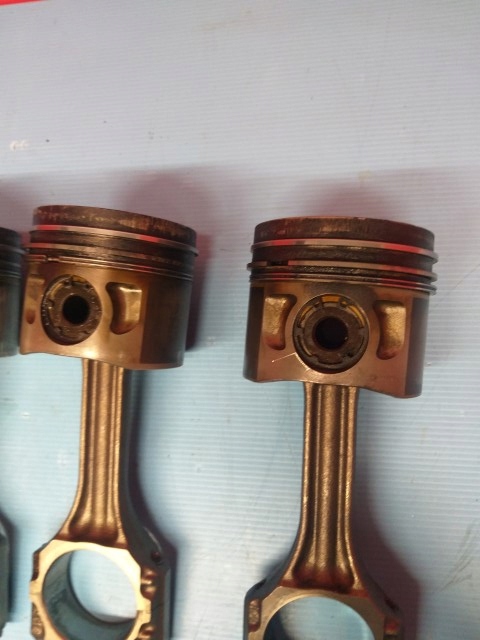 фото №3, Vw t4 2.5 tdi поршень шатун