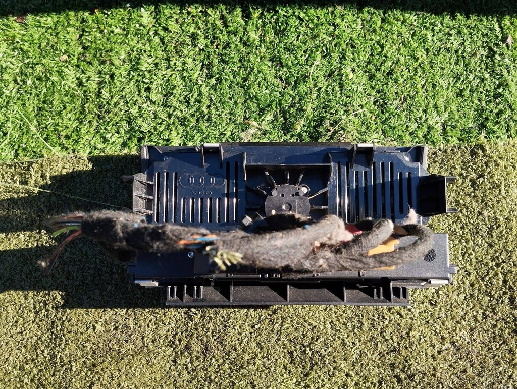 фото №7, Панель обдув кондиционера 8p0820043ac audi a3 8p