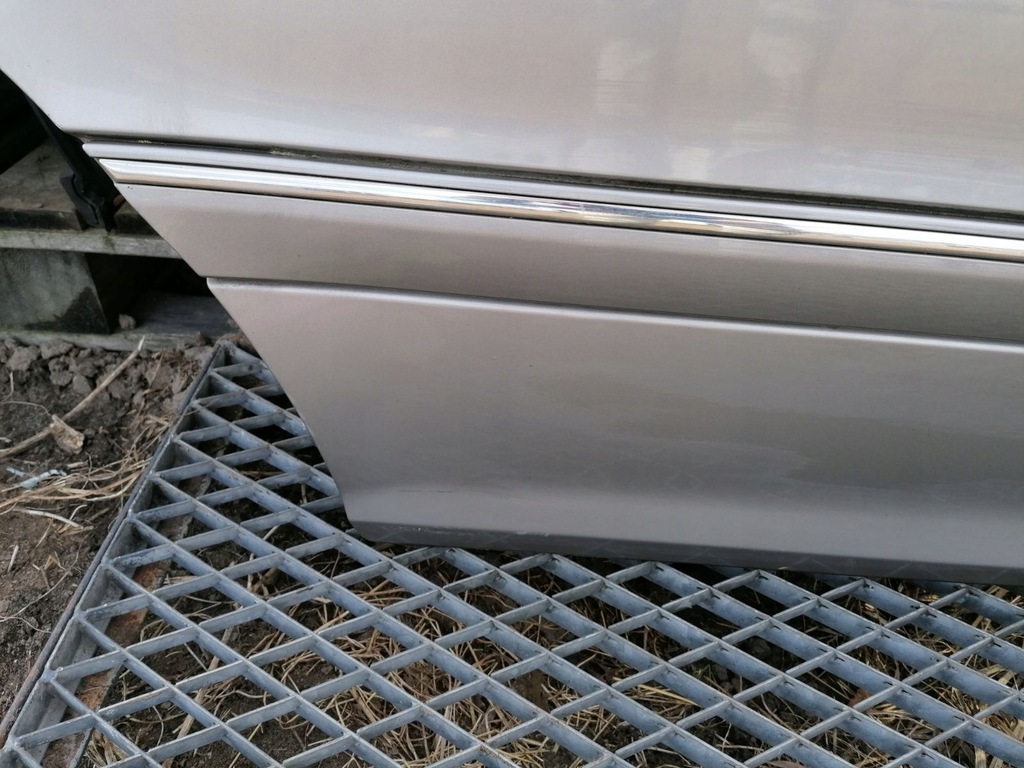 фото №6, Дверь правый задняя mercedes w203 kombi c723