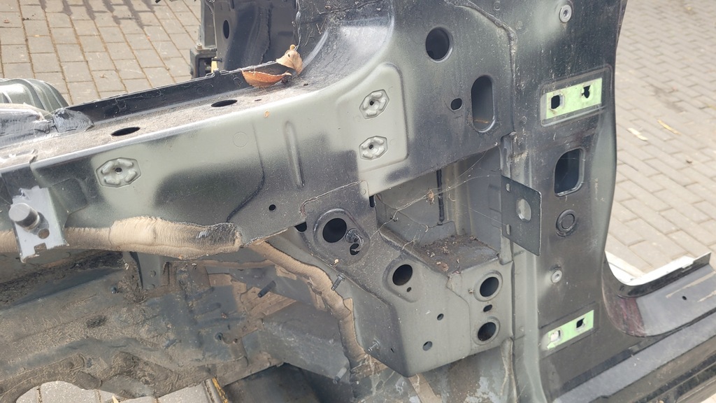 фото №6, Mercedes eqe 350+ 23r лонжерон четверть левый перед