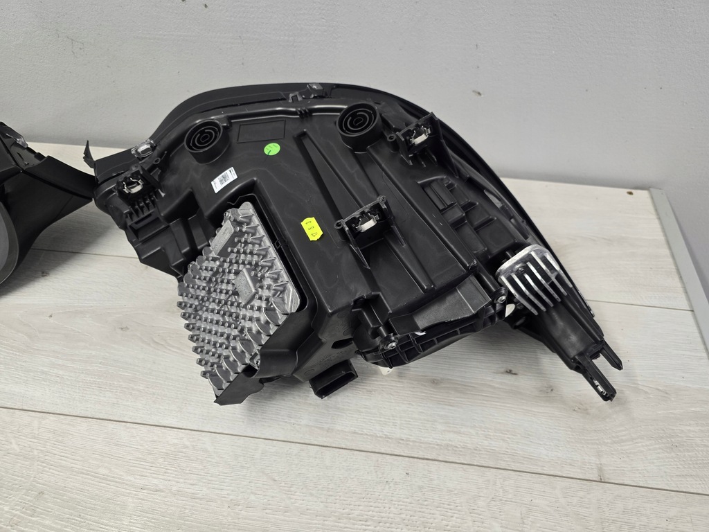 фото №13, Лампа ліва права bmw i3 lci led комплектна