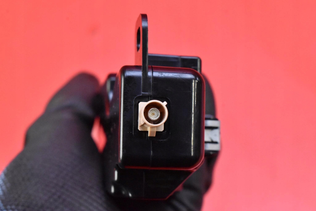 Усилитель антенны 1585601-00-e tesla model y 20- Цена