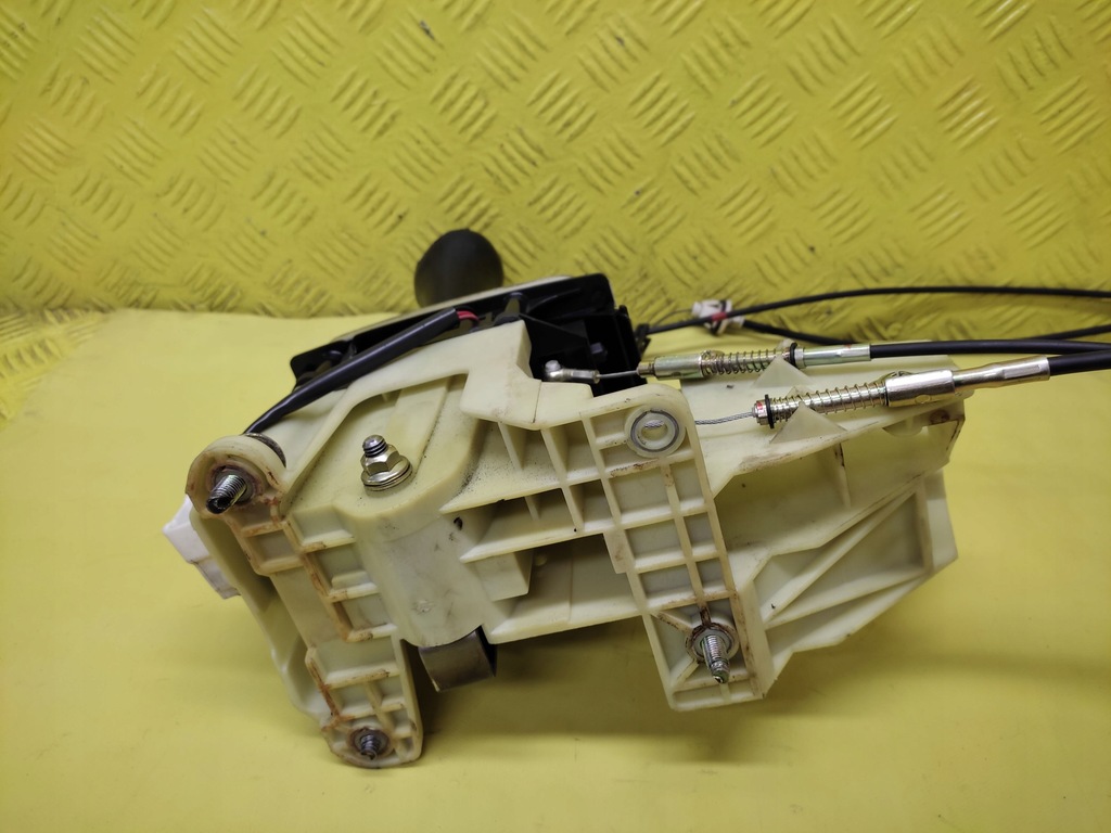 фото №5, Hyundai sonata iii домкрат переключения передач