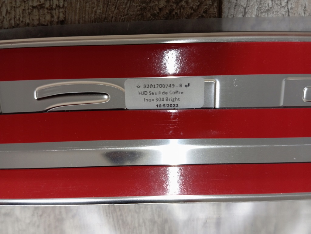 фото №7, Молдинг накладка бампера задняя dacia duster ii 8201700249 nowa оригинал