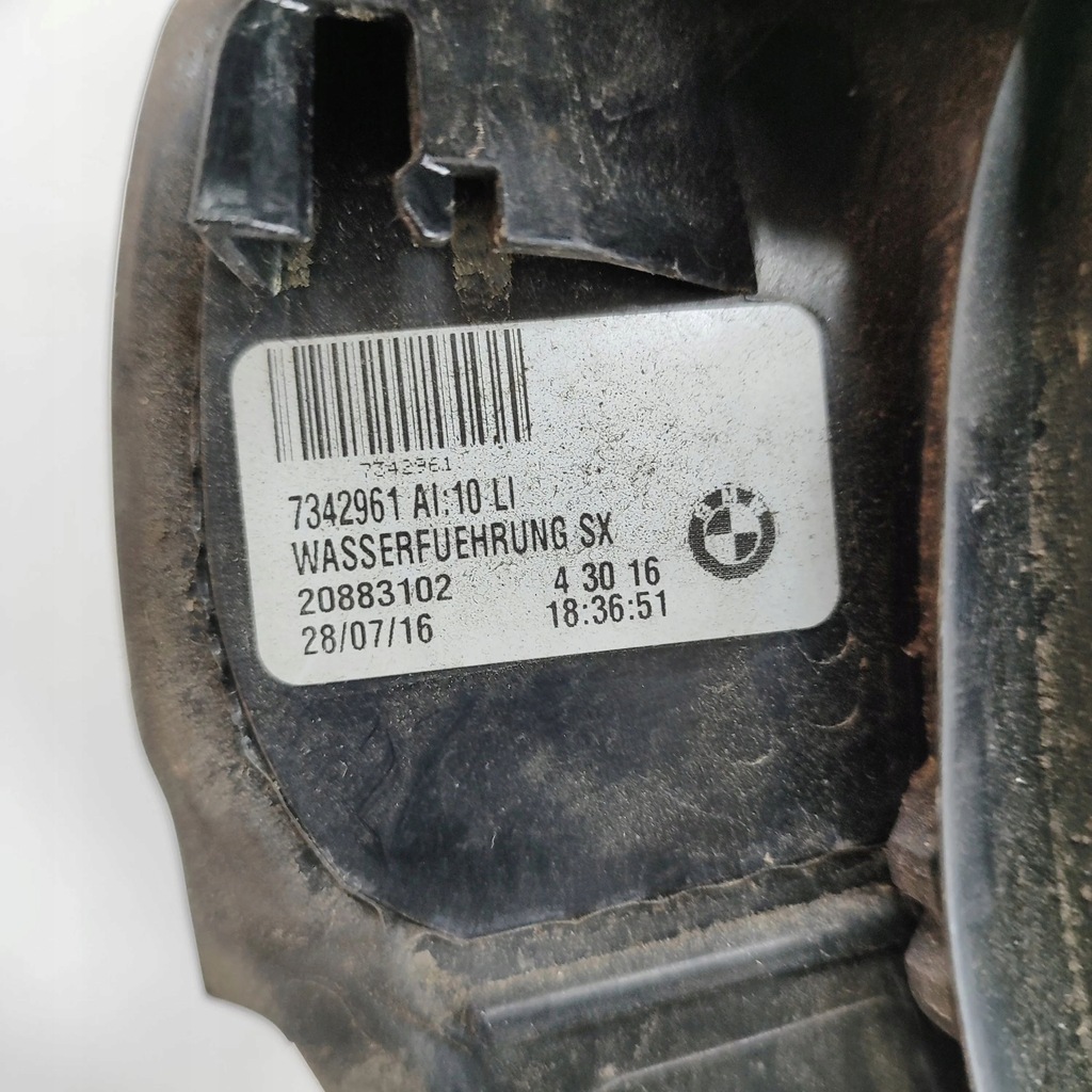 фото №5, Bmw 7 g11 g12 2014 левая сторона молдинг pod фара задняя