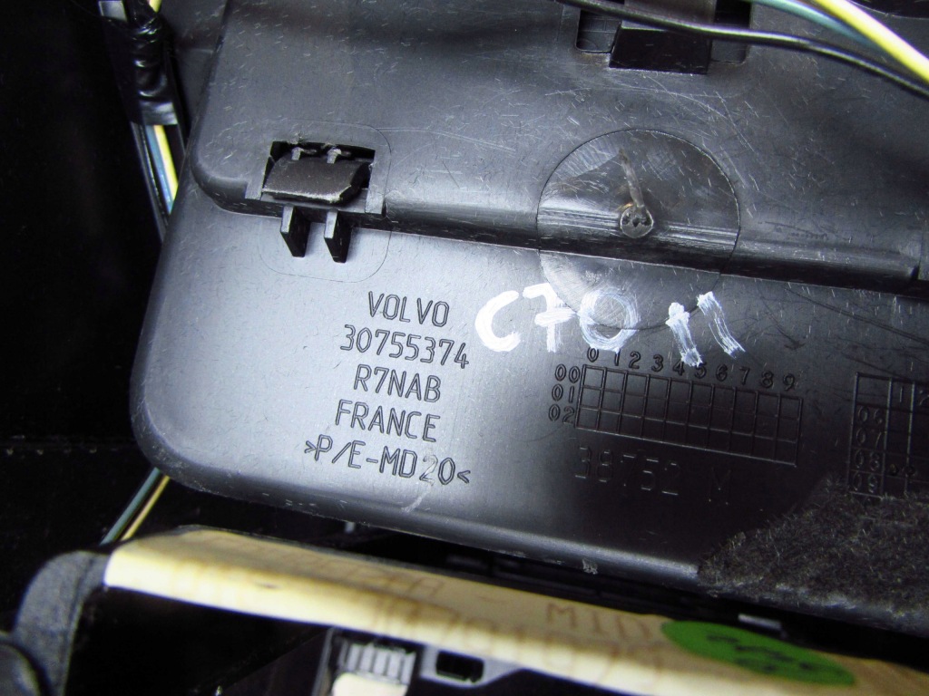 фото №12, Volvo c70 ii 06-13 туннель средний подлокотник кожа