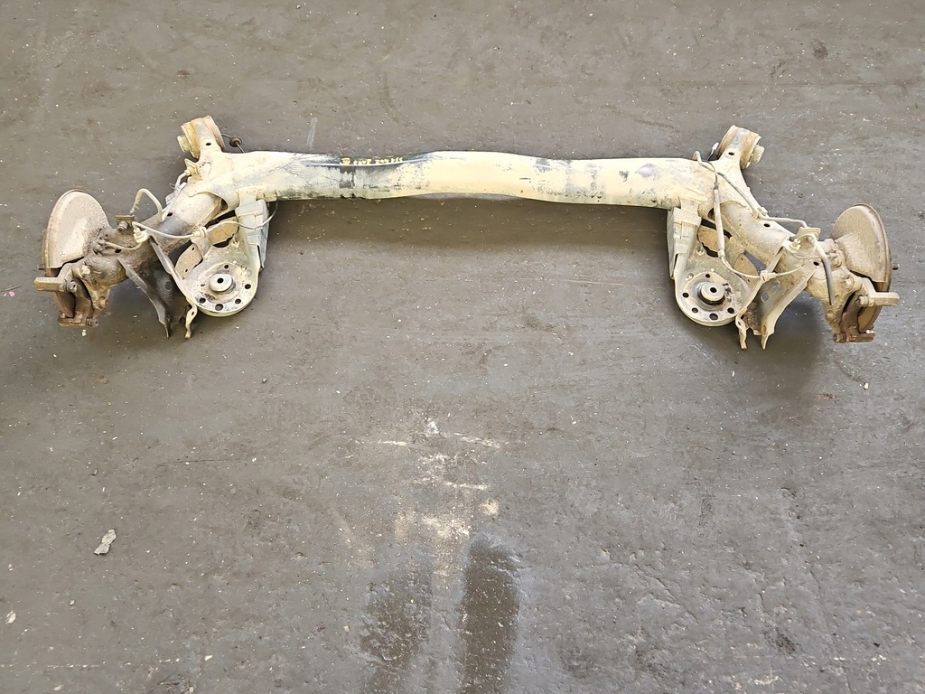 фото №1, Задняя балка oś задняя тормозные диски ступица honda jazz iii 08-