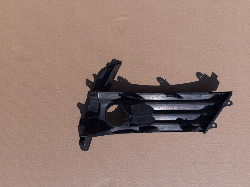 фото №2, Рамка противотуманной фары левая toyota corolla e16 lift