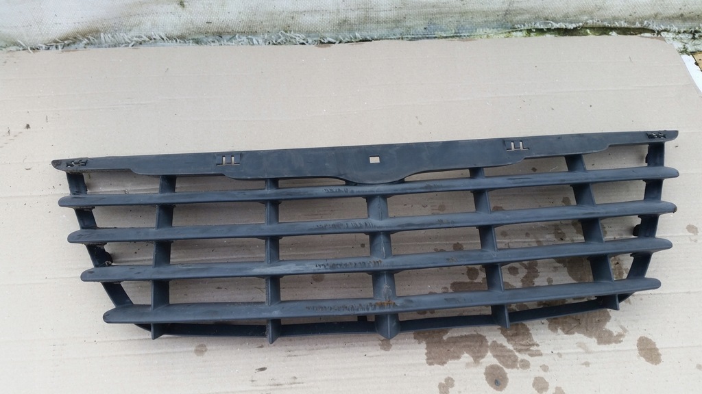 фото №1, Chrysler grand voyager решітка радіатора решітка радіатора 04857960