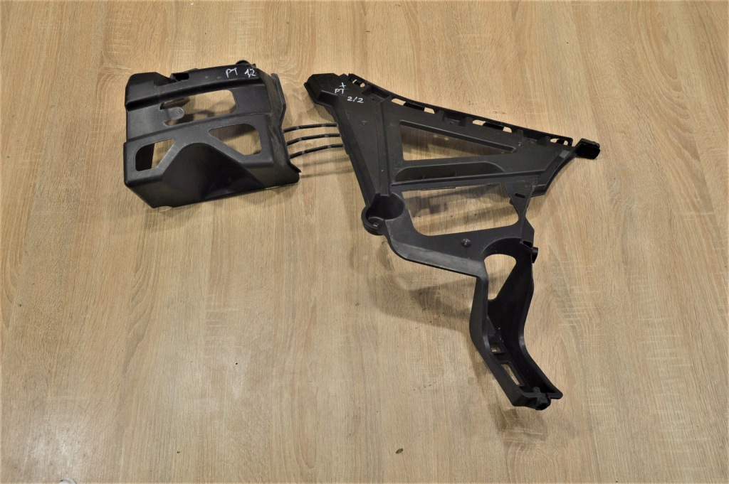 фото №1, Направляющая бампера правый задняя laguna iii hb хэтчбек