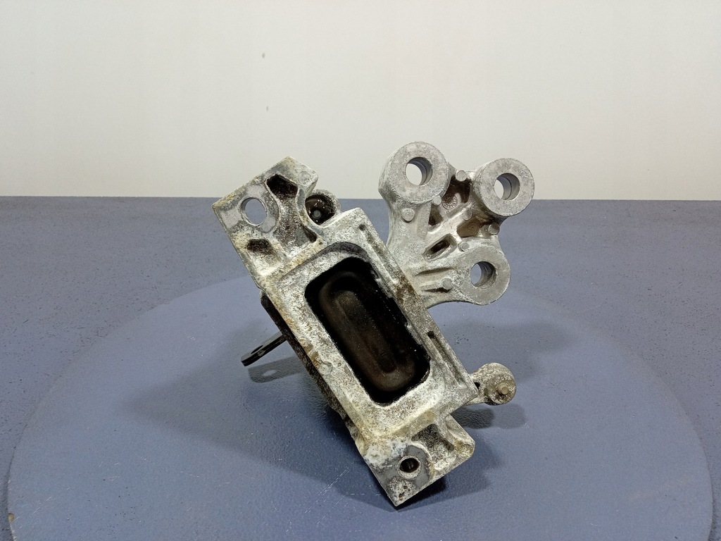 фото №7, Pacifica ii 16- 3.6 v6 подушка кронштейн двигателя левая p68224742ad