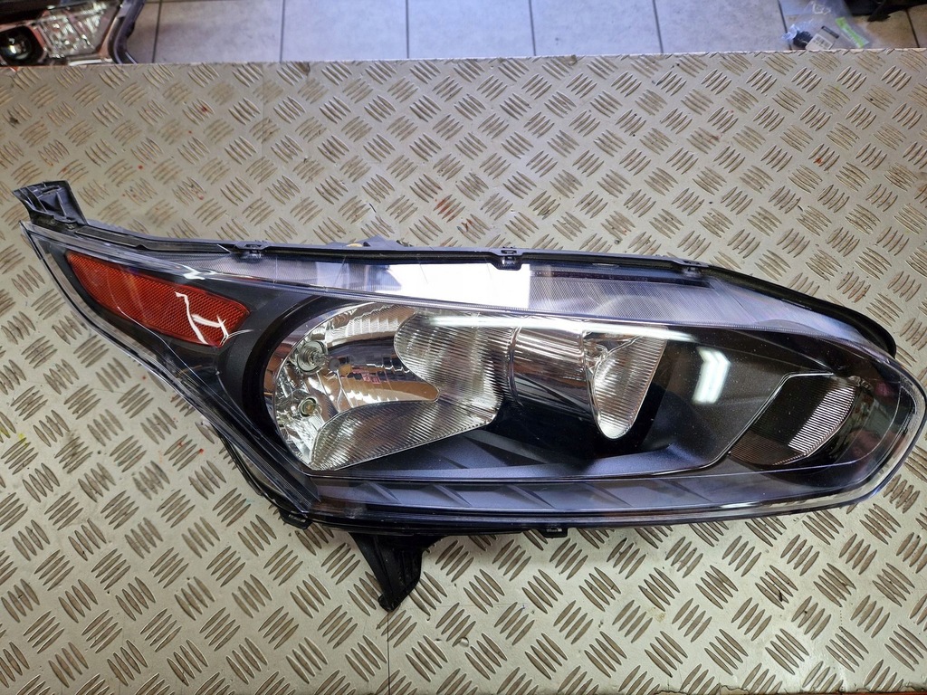 фото №1, Лампа правая передняя ford connect ii mk2 2013r-