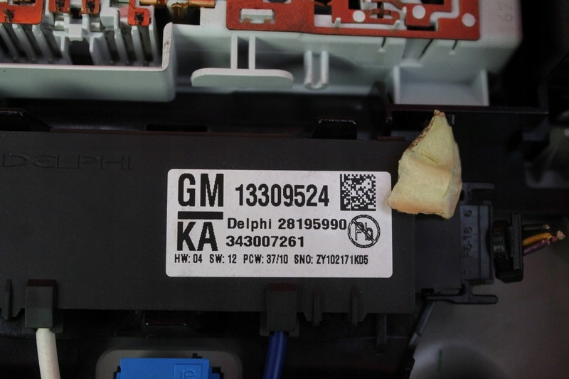 фото №6, Лампа освітлення салону перед opel astra 4 iv j 10r