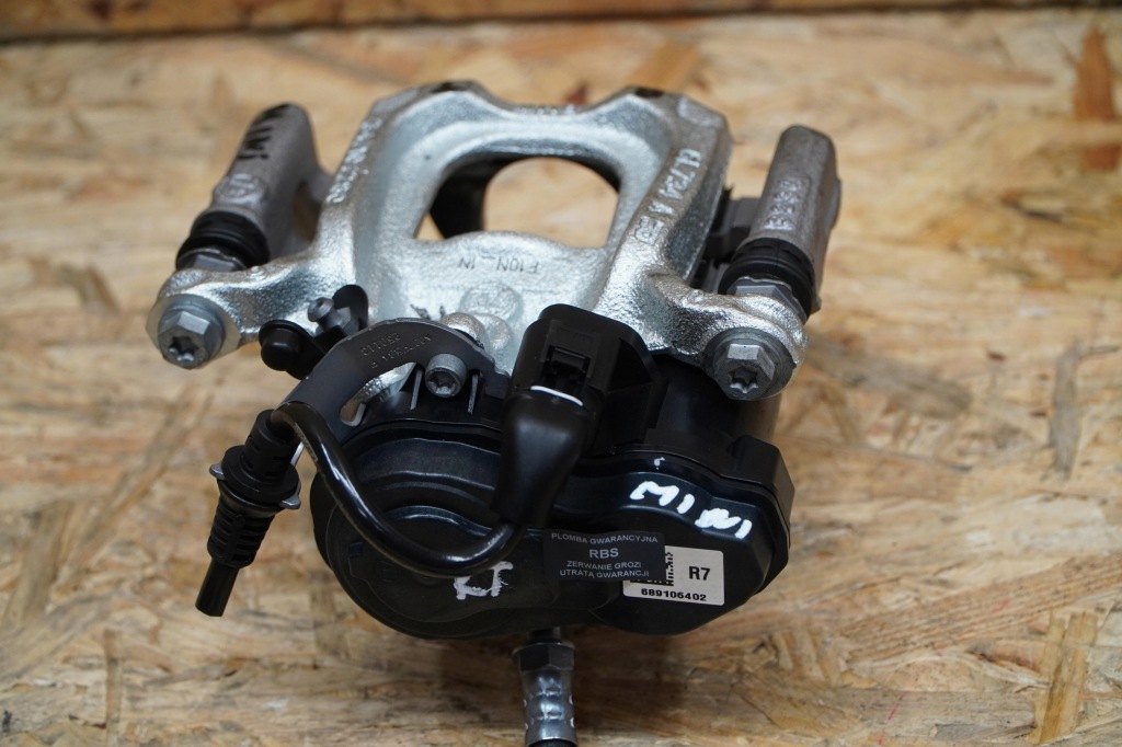 фото №9, Супорт гальмівний задня лівий 6891063 lub правий 6891064 mini countryman u25 25r