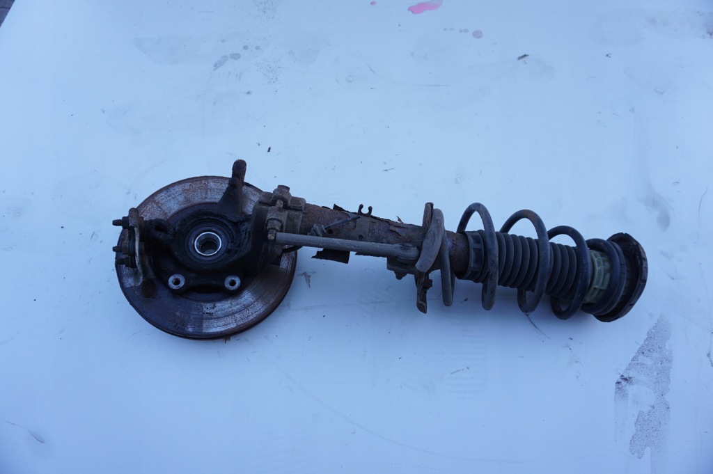 фото №1, Поворотный кулак ступица левый перед citroen ds3 1.6 thp