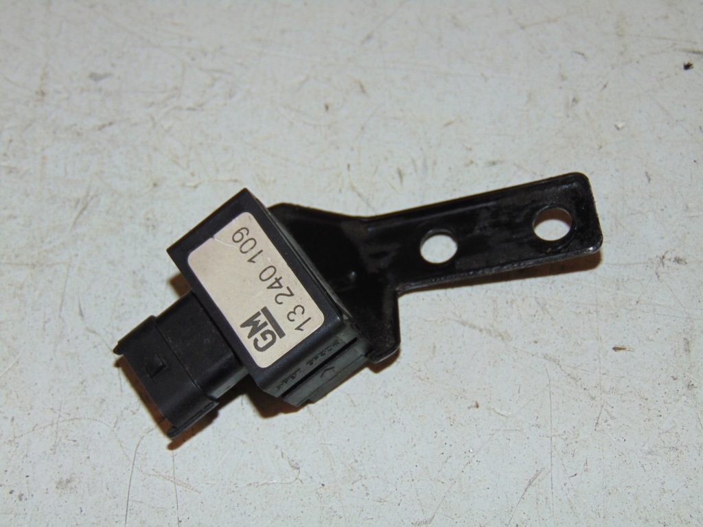 фото №1, Датчик ids перед opel insignia a 2.8 13240109