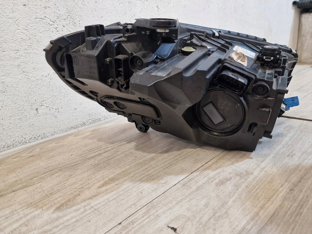 фото №11, Mercedes c klasa w206 21- лампа digital перед левая