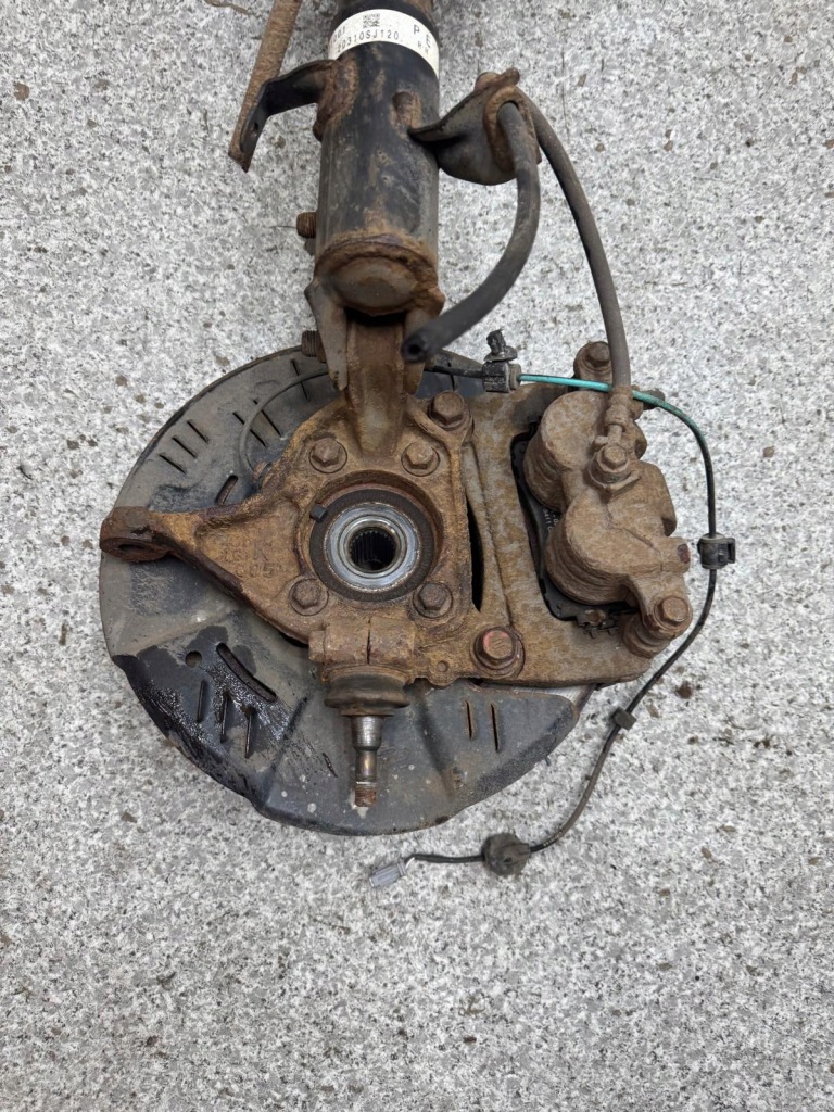 Поворотный кулак амортизационная стойка правый перед subaru forester v 2019-2023 2.0 Недорого