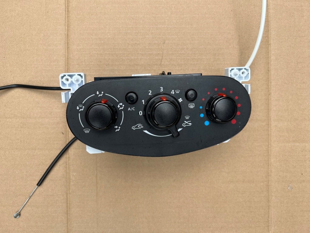 фото №1, Dacia sandero ii панель управление обдув 5q374170