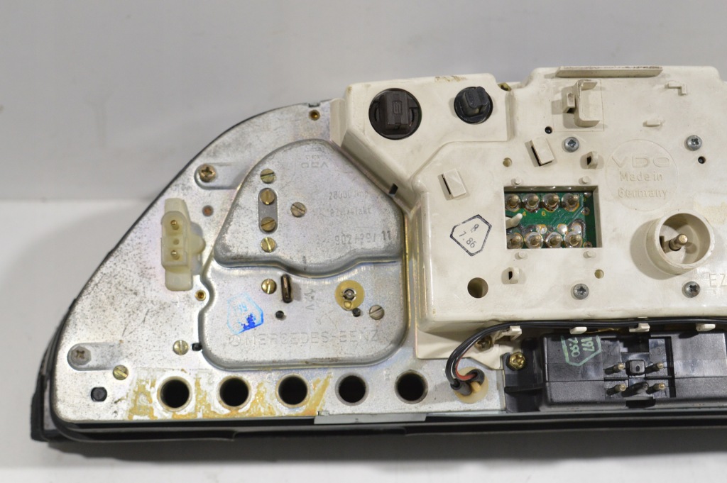 Счетчик приборы mercedes w126 c126 560sec 560sel 560se европа в Украине