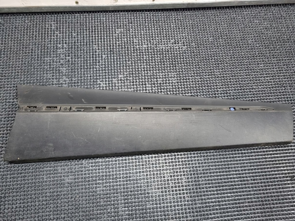 фото №1, Молдинг дверь правый перед renault captur 801867830r