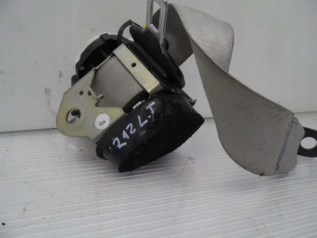 фото №1, Pas безпеки лівий задня mercedes w212 sedan