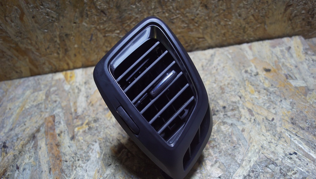 фото №7, Решітка обдув ліва citroen ds5 9670715377