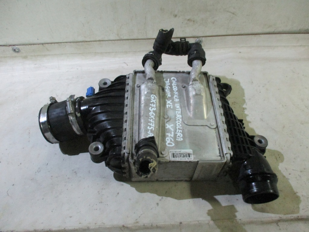 фото №9, Радіатор інтеркулер jaguar xe xf f- pace gx73-6k775-af