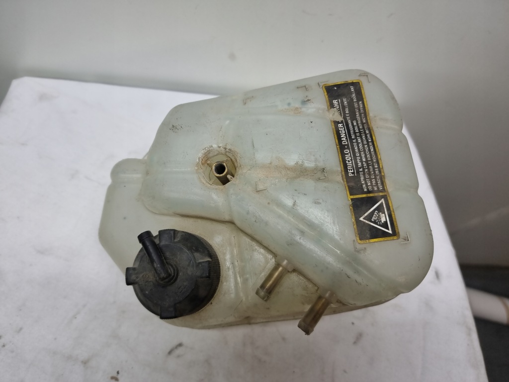 фото №1, Maserati granturismo бачок рідина