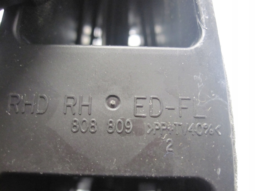 фото №9, Kia pro ceed i 10r решітка обдув права 808799