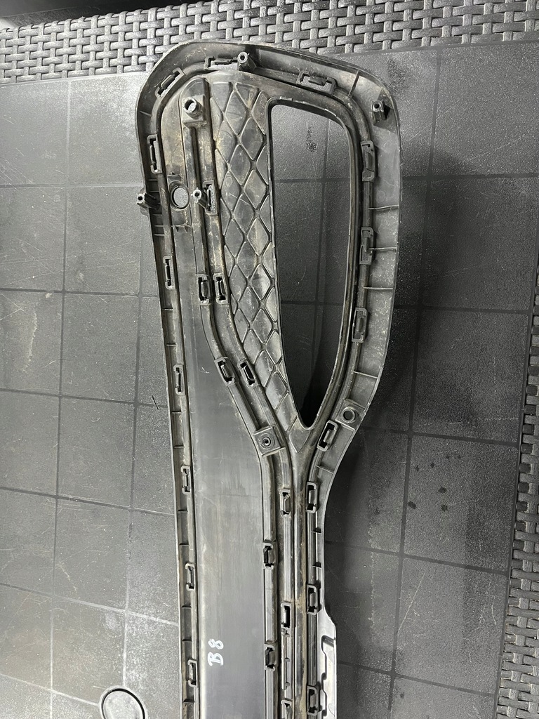 фото №10, Hyundai i20 lift молдинг na бампер задний