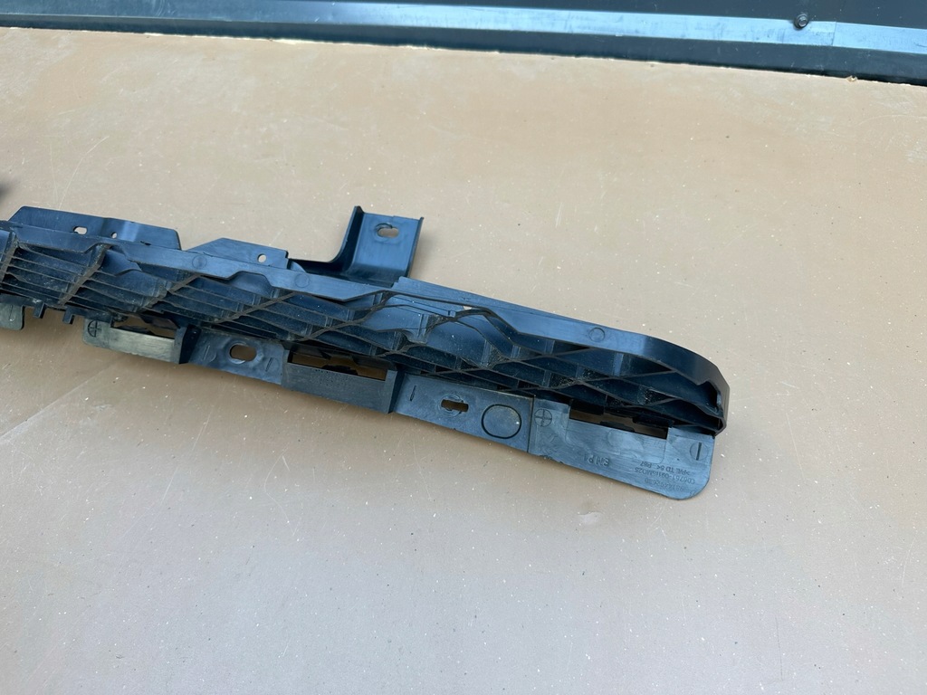 фото №15, Peugeot 5008 ii 17- напрямна підсилювач бампера задня