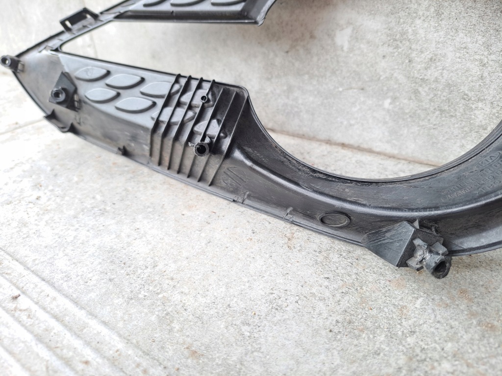 фото №8, Hyundai i30 ii 2012- ліва решітка бампера перед