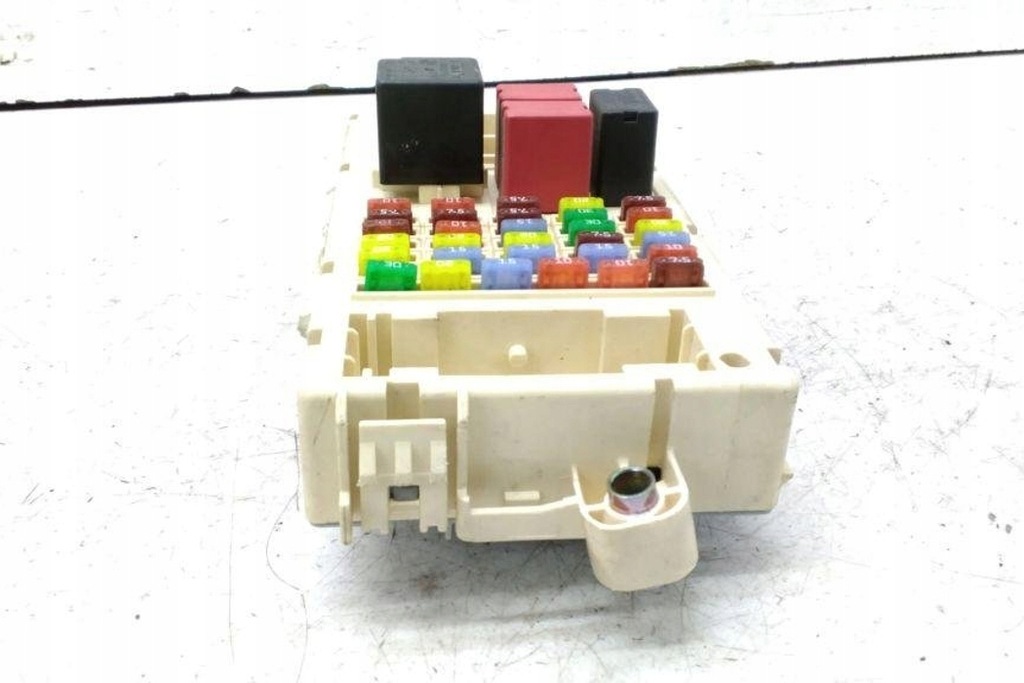 фото №7, Коробка предохранителей alfa romeo gt 937_ 60698377 1.9l дизель 110kw 2005