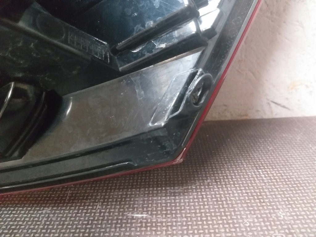 фото №4, Лампа лампы задняя правая левая vw t roc t-roc led 2gc945096d