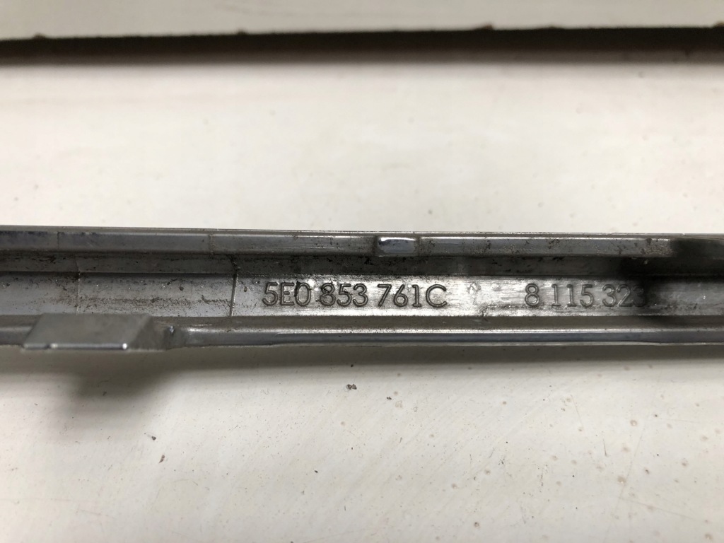 Рамка решётка skoda octavia iii 2018- 5e0853761c Киев