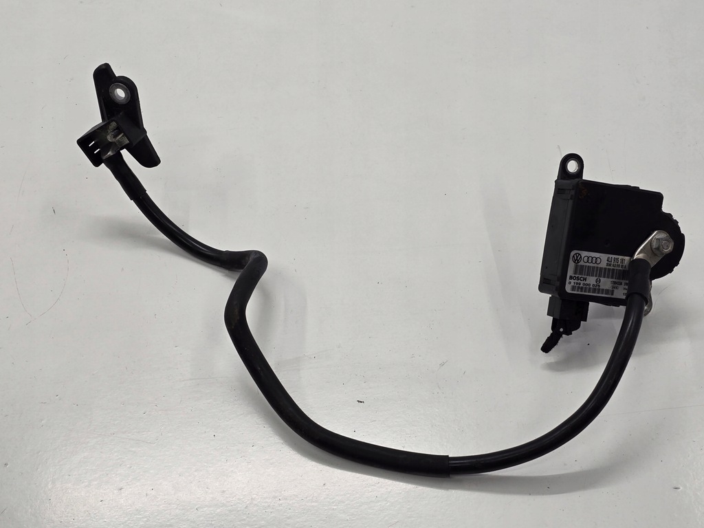 фото №1, Audi q7 4l 07r модуль блок управления напряжения 4l0915181