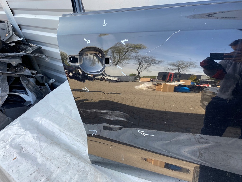 фото №7, Volkswagen jetta дверь правое передние правый перед