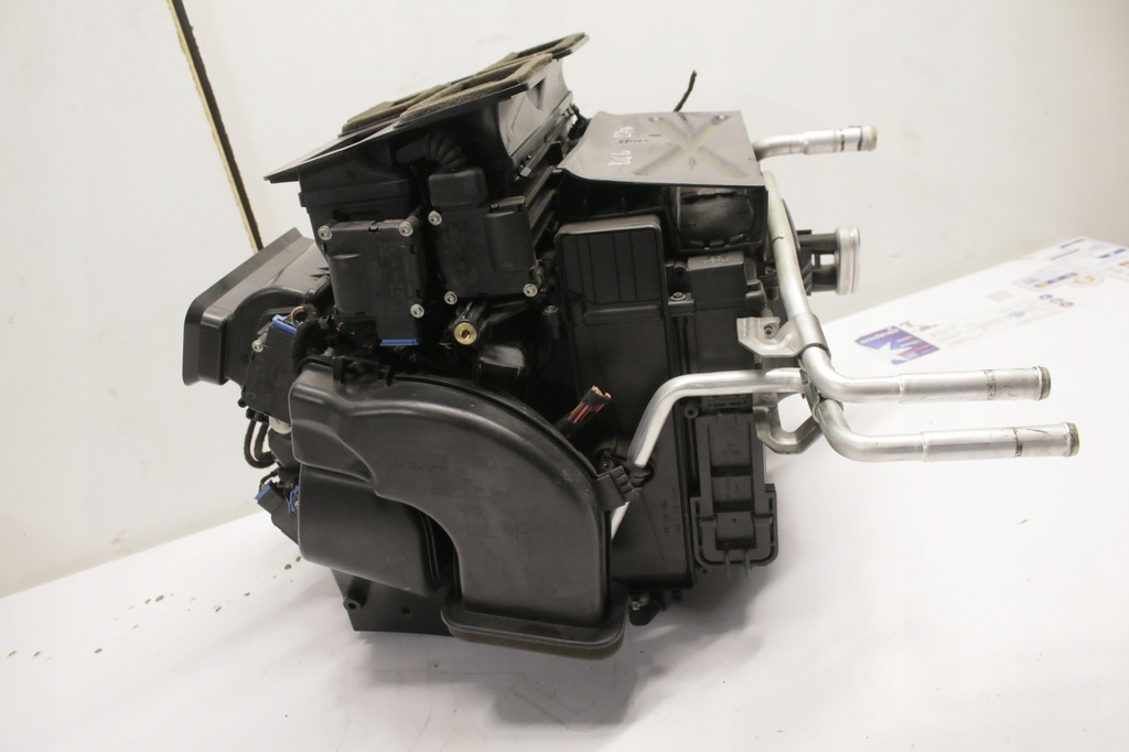 фото №4, Корпус обігрівач audi a6 c6