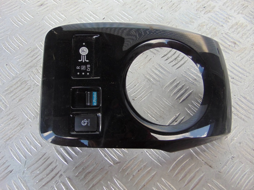 фото №1, Nissan leaf ii консоль переключатель e-pedal pauto