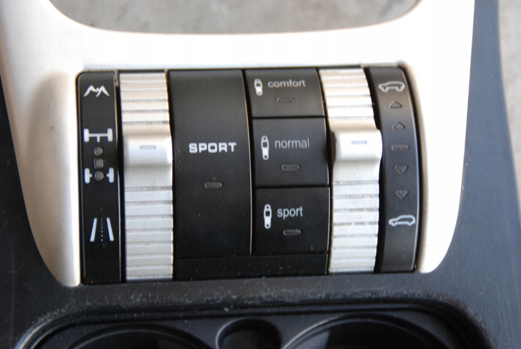 фото №2, Тунель панель porsche cayenne lift 7l5941435n