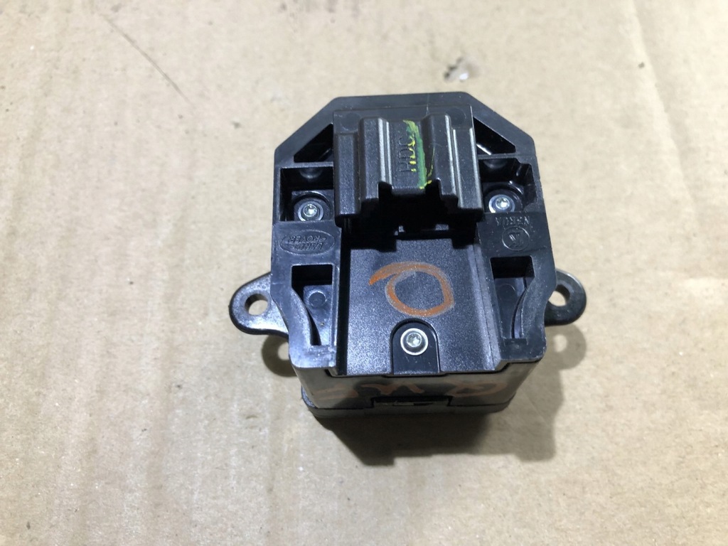 фото №3, Переключатель контроля тяги range evoque l538